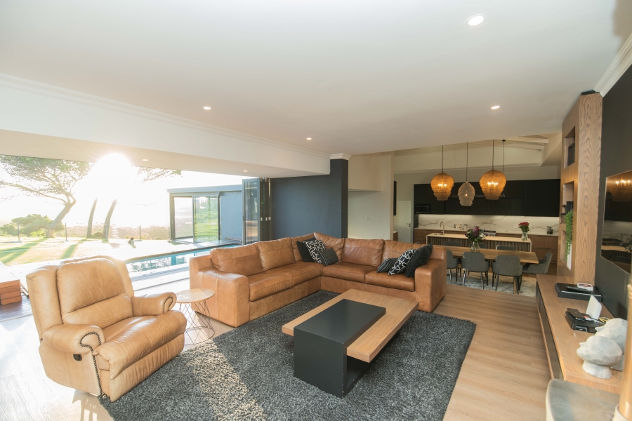 4 Bedroom Property for Sale in Kragga Kamma Eastern Cape